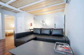 Avant-Garde Montrose Apt w/ Coffee and Parking